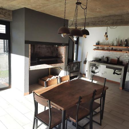 Casa De Invitados Con Parrilla Y Horno A Lena أوشويا المظهر الخارجي الصورة